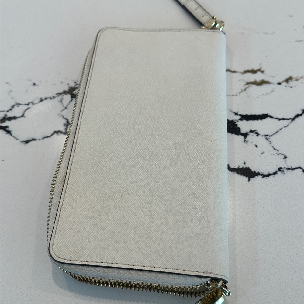Tory Burch Cream Wristlet with Gold Accents - Picture 2 of 5